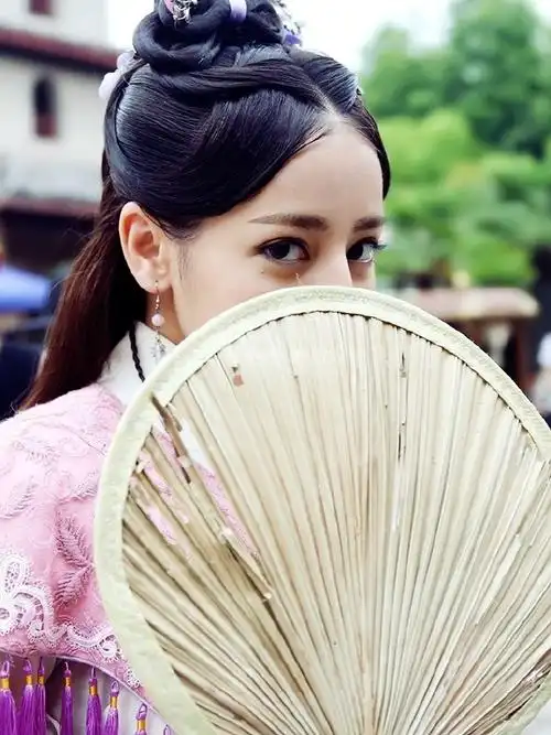 迪丽热巴六扇门##迪丽热巴苏溢清