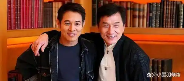 韩红成龙亲密合照引网友热议