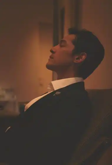 胡歌成熟魅力西装写真图片56