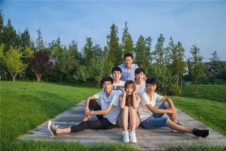 合影效果java蚂蚁课堂四十三如何拍酷炫集体照