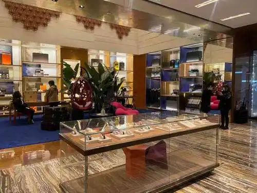 lv路易威登恒隆广场店