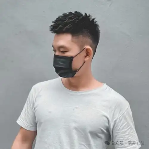 都想拥有一款适合自己的好看发型提高自己的颜值,让自己变得更加帅气