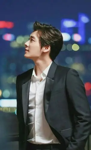 关于李易峰的侧颜,你有什么想法?