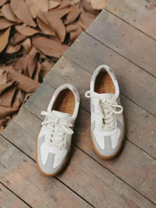 今年秋天第一双鞋在这里选上班休闲都能穿