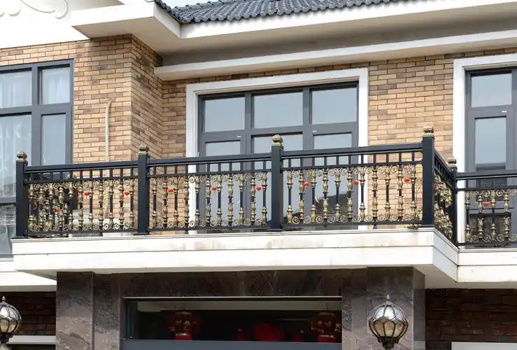 阳台护栏这样挑选,可以少走很多弯路,您知道吗?_手机搜狐网