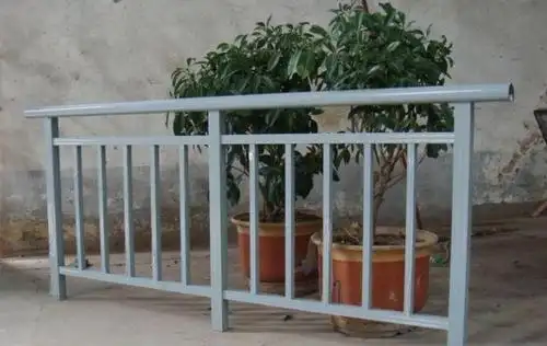 热镀锌栅栏厂批发加工定制新型护栏