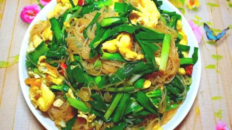 韭菜炒粉丝