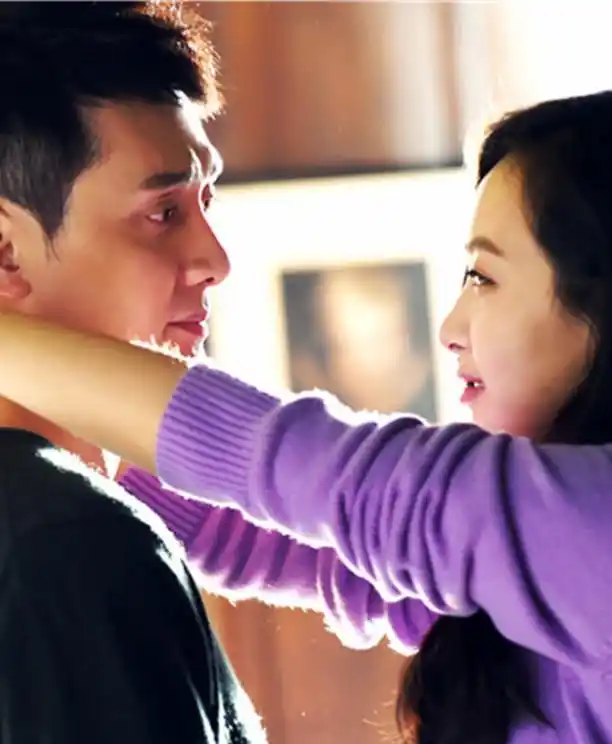 《我最好朋友的婚礼》是由舒淇,冯绍峰,宋茜等联袂主演的一部浪漫爱情