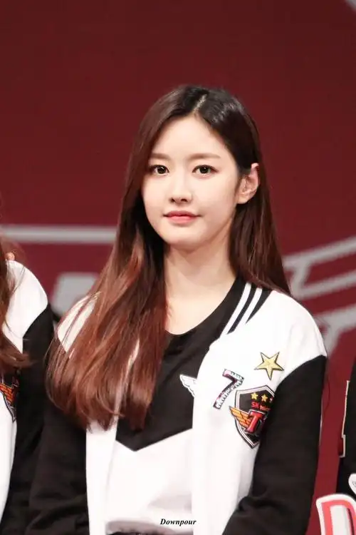 说起蚂蚁腰,我第一个想到她(gugudan郑美美)