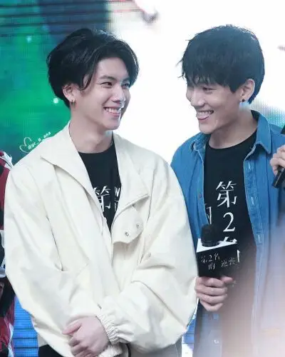 杨宇腾林子闳壁纸