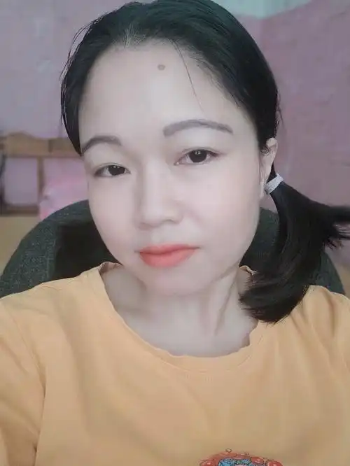 自恋一下啊,朋友圈不晒本人照片的,来这里晒一下,美好的一天开始了