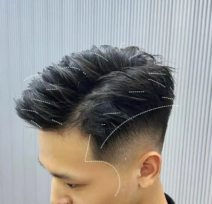 三七分纹理烫,适合圆脸国子脸,职业男士发型,男生纹理侧背,好打理发型