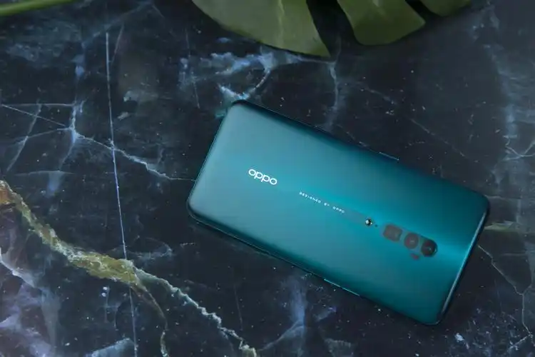 pro作为上半年唯二的两款搭载10倍混合变焦技术的旗舰手机,注定是一生