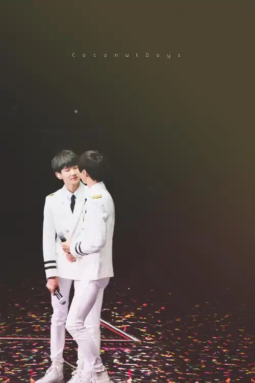 凯源#轻轻牵手拥抱 就透支太多心跳吻得太逼真