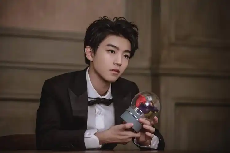 2月8日 10:31   关注  二传注明 王俊凯 壁纸 头像 评论 收藏