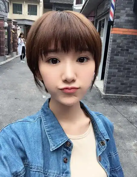 毛晓彤的经纪人是谁13167166615