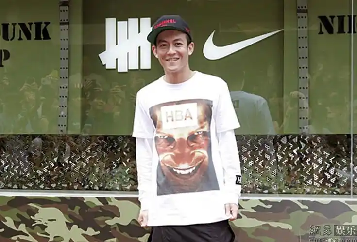 陈冠希潮店重新开幕称结婚一定会跟媒体说