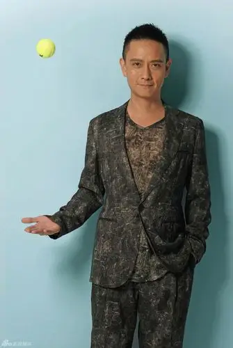 组图:谢君豪写真尽显绅士儒雅魅力_高清图集_新浪网