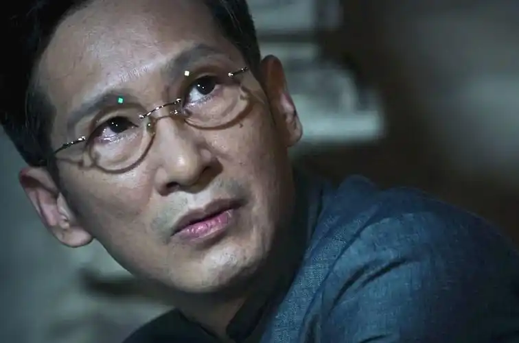 林耀东,本来只是极其平凡的三个字,可在塔寨的地下