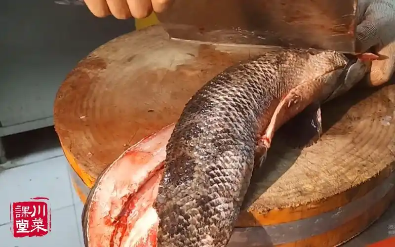 名厨唐清林教杀鱼,小白必看,川菜课堂知识点回顾