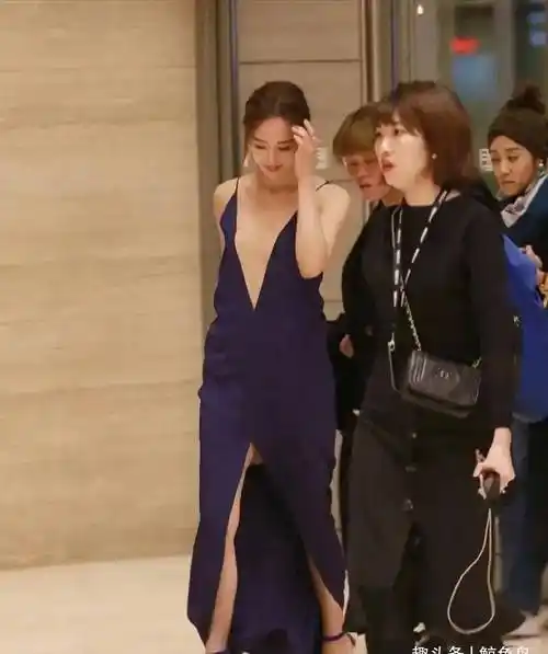 她和彭于晏在健身房这状态,难怪被传领证啊_张钧甯_一个人_杂志