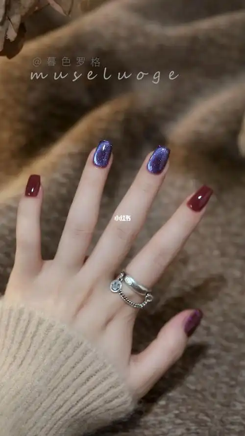 显白又夺目的秋冬美甲