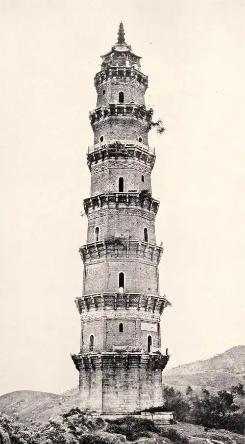 6,潮州府潮安县的三元塔,始建于明万历年间,位于今潮州市潮安区江东镇