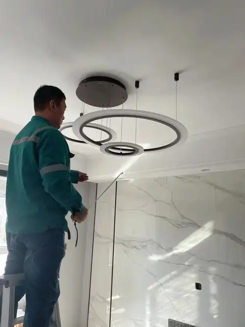 双十一种草的灯具给安装师傅点个赞