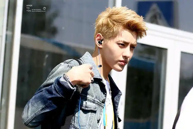 exo吴亦凡超帅图片