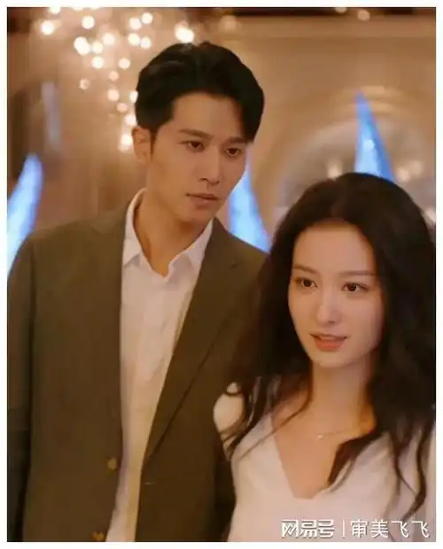 彭冠英:模特出身,和朱一龙是哥们,有演技却被嘲油腻,他能爆吗