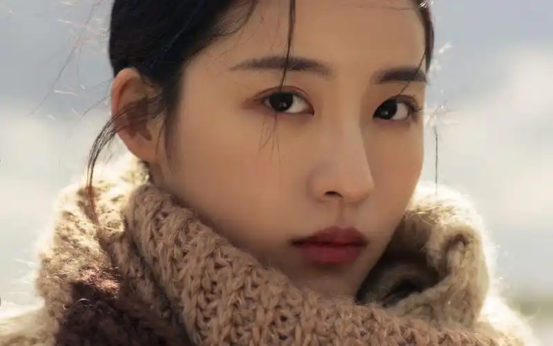 很高兴认识你孙芮 虽然有些迟,但是想陪你一起走属于你的花路