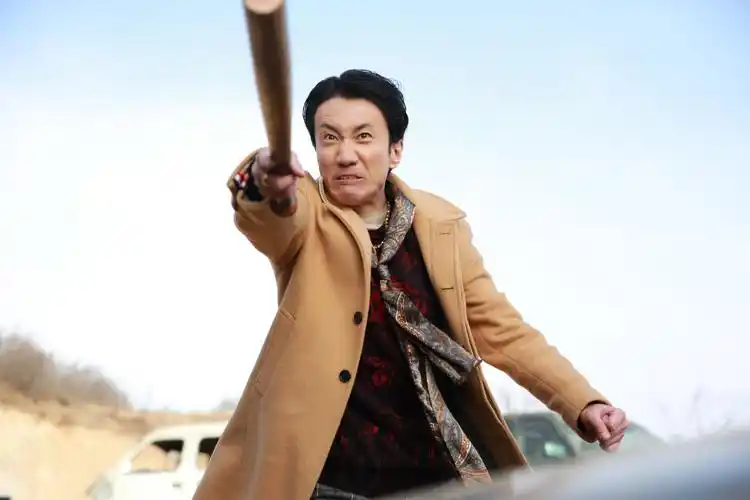 王鹏《决战乌龙阵》现90年代"马景涛式"咆哮演技