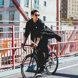 镇海彭于晏头像