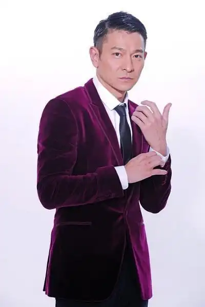 刘德华自称50岁是青春期:保持年轻心态更重要