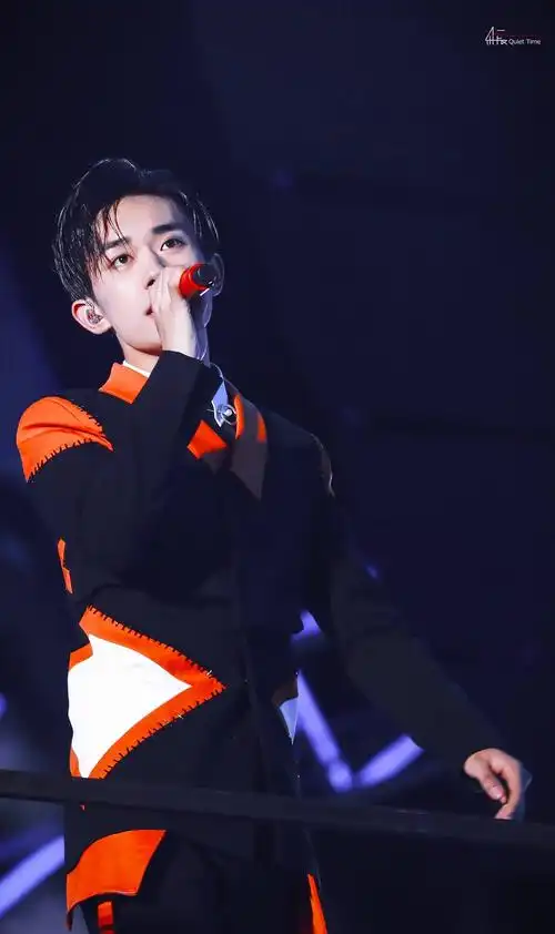 万千宠爱只为你 易烊千玺