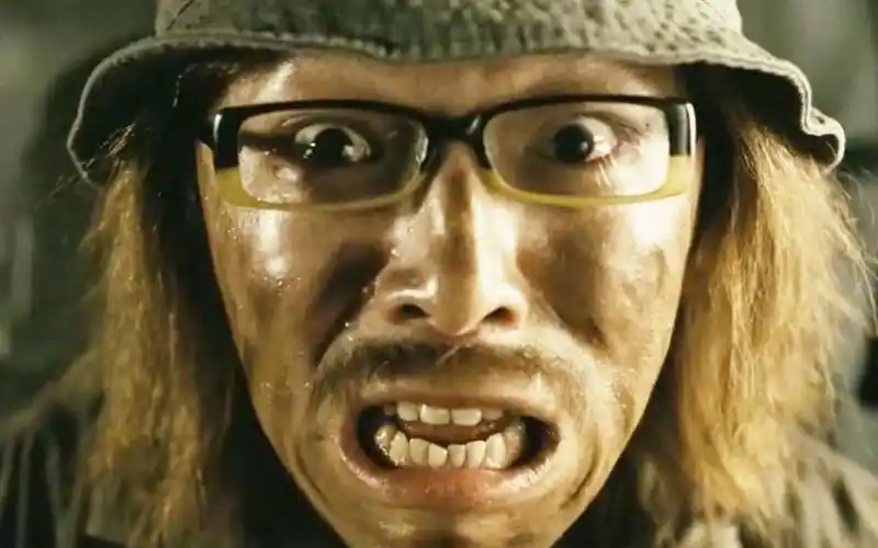 黄渤成名作疯狂的赛车!一系列搞笑误会,吃饭千万不要看!