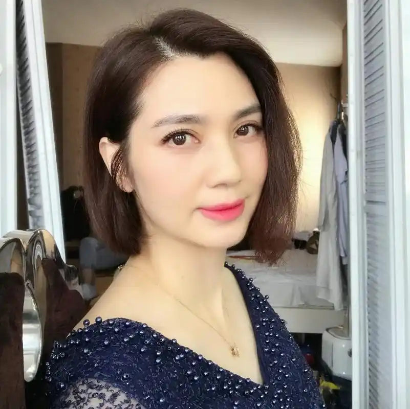 8位"叫不上名"的香港女配角,年轻时都是一眼万年,一见误终身