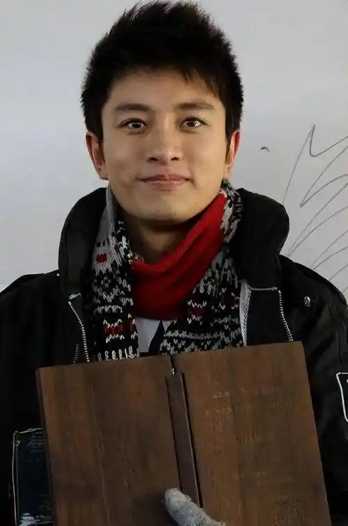 贾乃亮:受不了李小璐出轨和背叛,离婚后做回自己