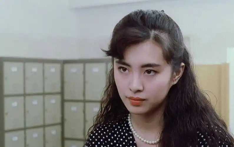 原创王祖贤年轻时有多时髦33年前波点元素惊艳了时尚圈美得不像话