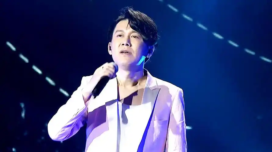 送给父母的一首《爸妈》,高进教会我们很多道理,常回家看看吧