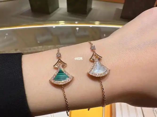 宝格丽新款圣诞树手链