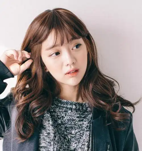 中国广告网 模特 流行发式  时尚空气薄刘海发型      韩式最流行的