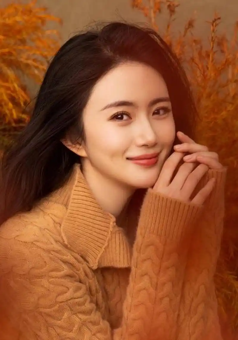 赵昕,1990年8月17日出生于北京,毕业于中央戏剧学院表演系本科,中国