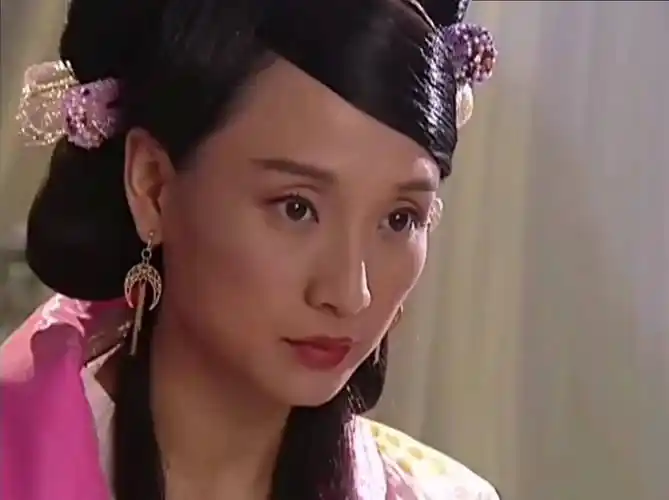 原创9版邀月宫主颜值对比谁撑起古龙笔下第一美谁在胡闹瞎凑