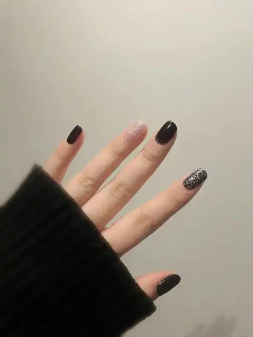 美甲分享78不挑肤色的黑色系