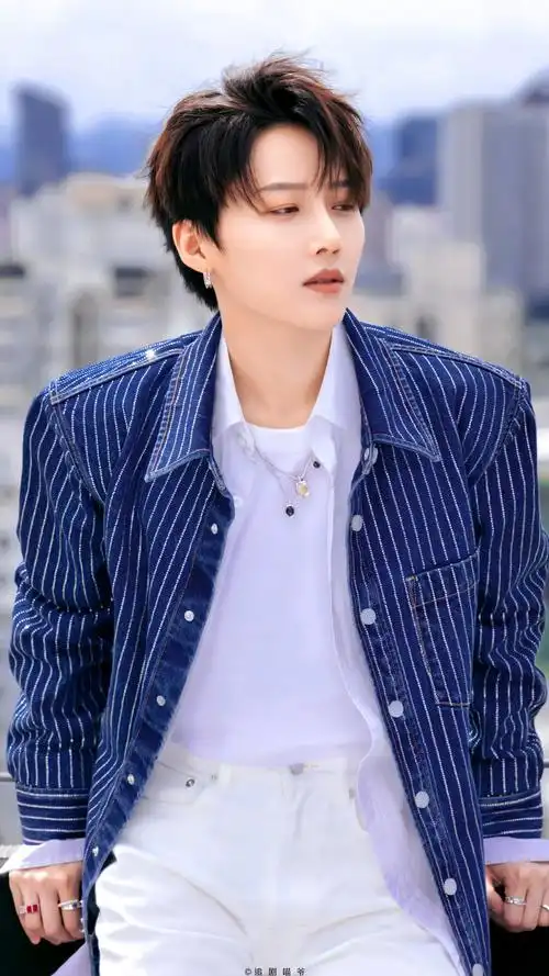 刘雨昕央视端午