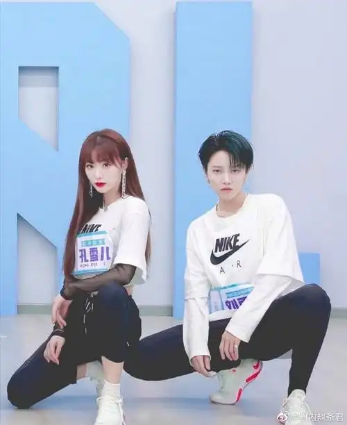 青春有你选手刘雨昕孔雪儿在一起的时候会有. 来自圈内辣条君 - 微博