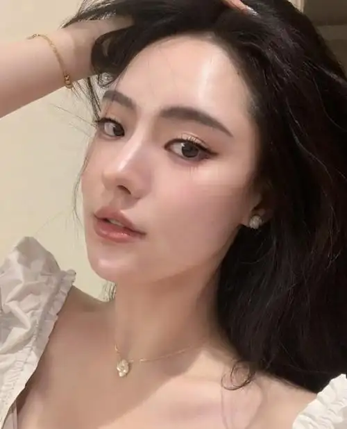 "长期化妆"和"长期素颜"的女生,哪个皮肤更好?答案在这里