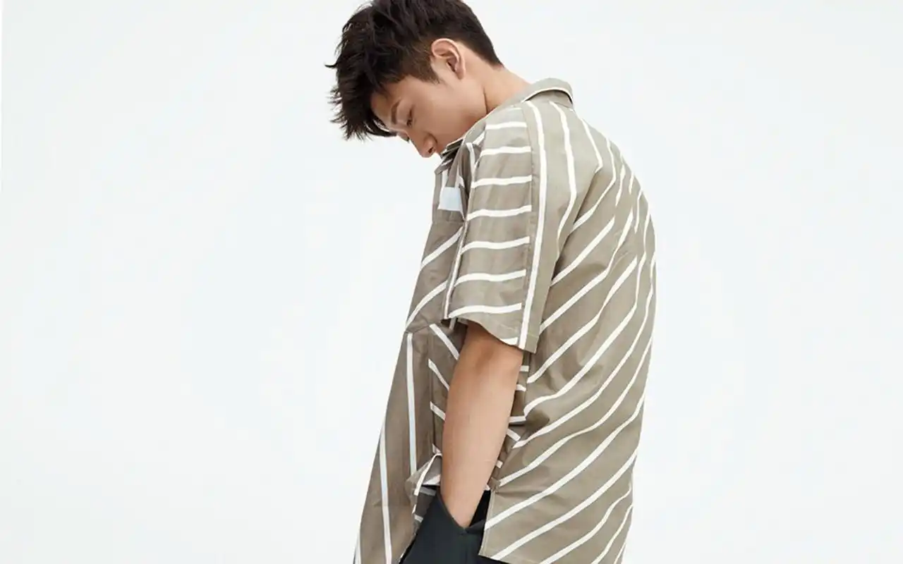 张一山时尚杂志黑白大片桌面壁纸