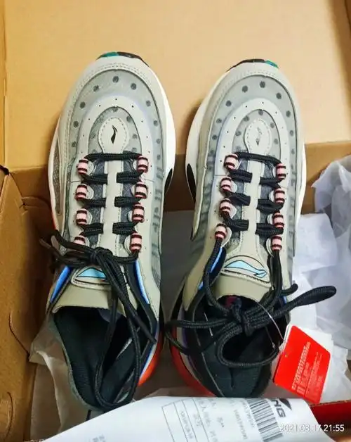 李宁v8有点好看呐